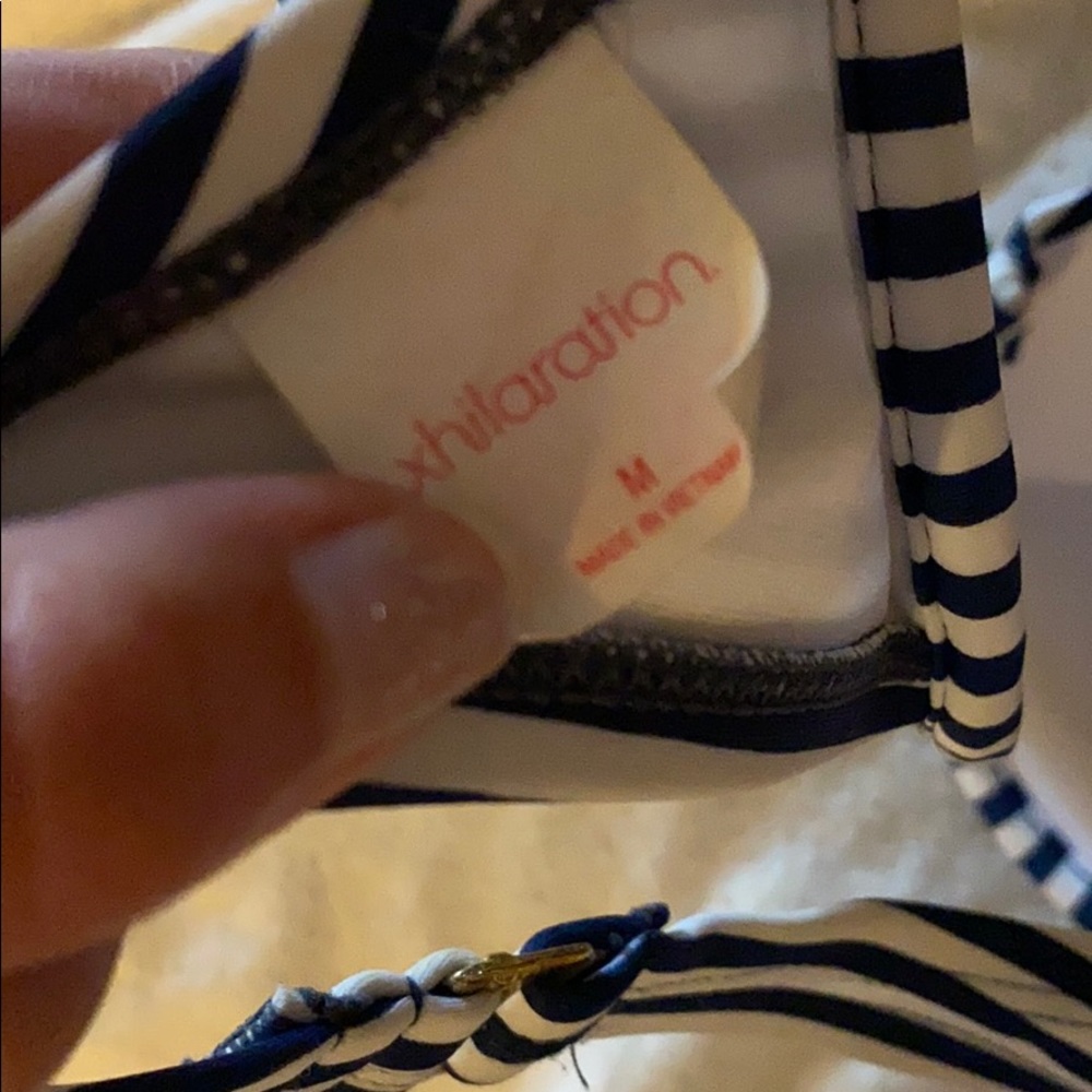 Stripped bikini top - Picture 3 of 4